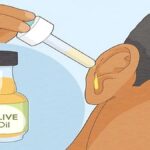 Coloque 4 gotas no ouvido e você voltará a ouvir como antes! O remédio que minha avó usava | Receitas Salgadas 20250905-azeite-no-ouvido