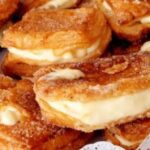 Teresinhas cremosas, o docinho mais fácil do mundo! Fiz em 5 minutinhos .... Ver mais DD74AA1DDA90w717h414