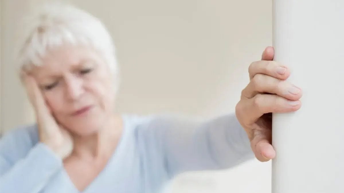 Mini-AVC em Idosos: Sinais de Alerta Essenciais