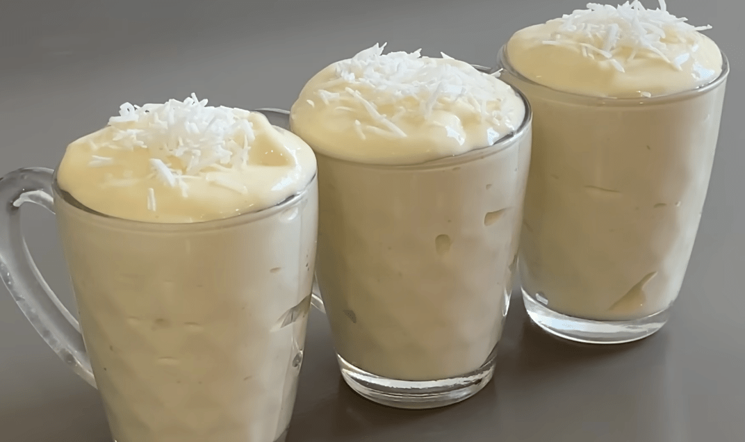 Sobremesa Cremosa de Abacaxi: Sabor e Praticidade sem Fogão!